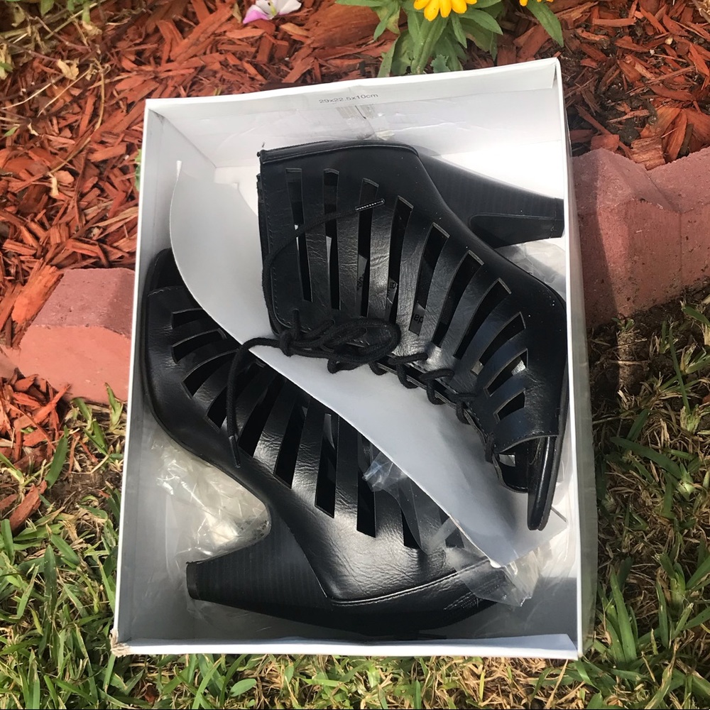 Delicious Richelle’s Ankle Booties